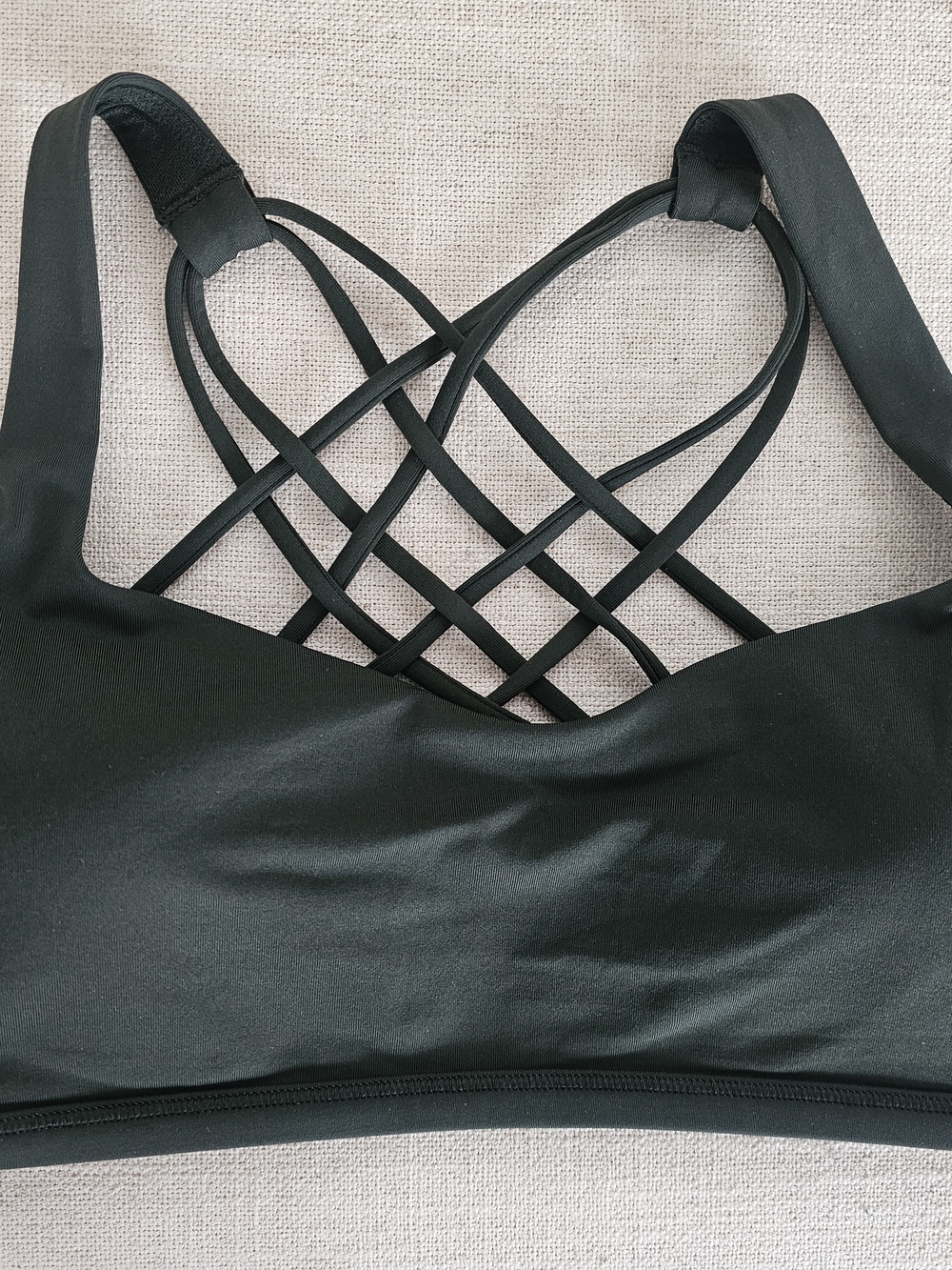 lululemon athletica Green Crisscross Strappy Sports Bra